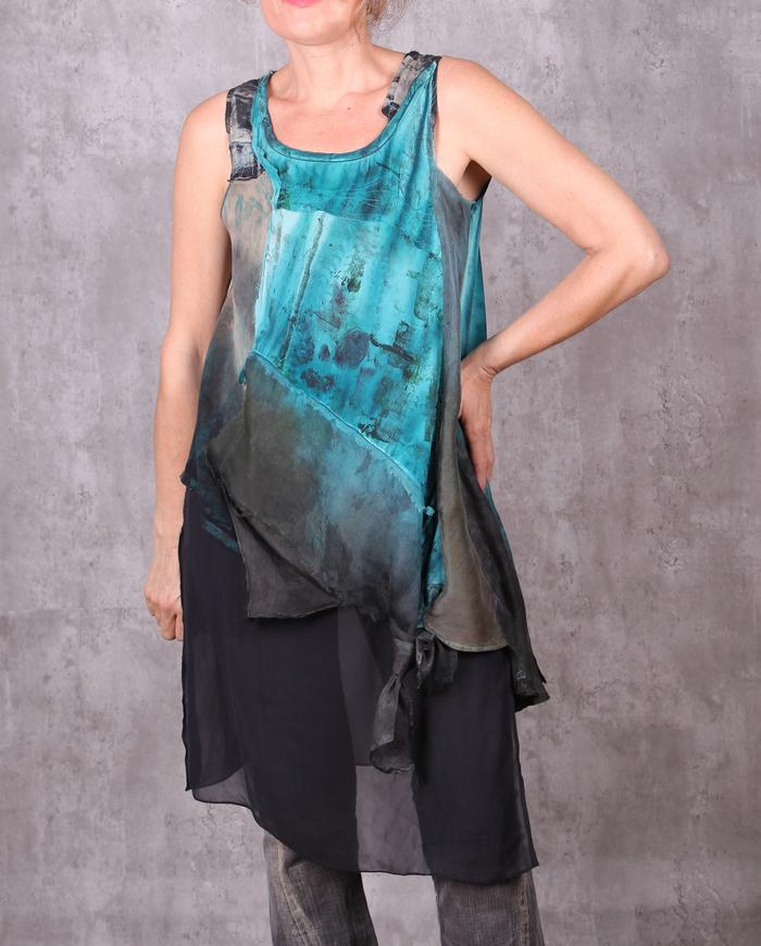 'ode to layers' reversible asymmetrical top