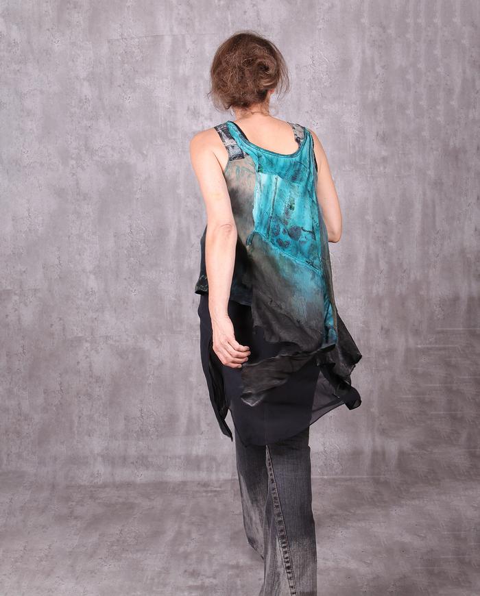 'ode to layers' reversible asymmetrical top