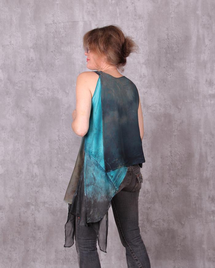 'ode to layers' reversible asymmetrical top