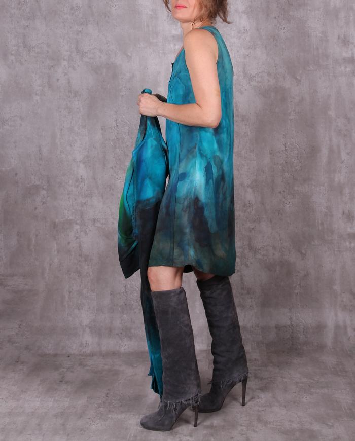 'deep waters: inside' silk crepe shift dress