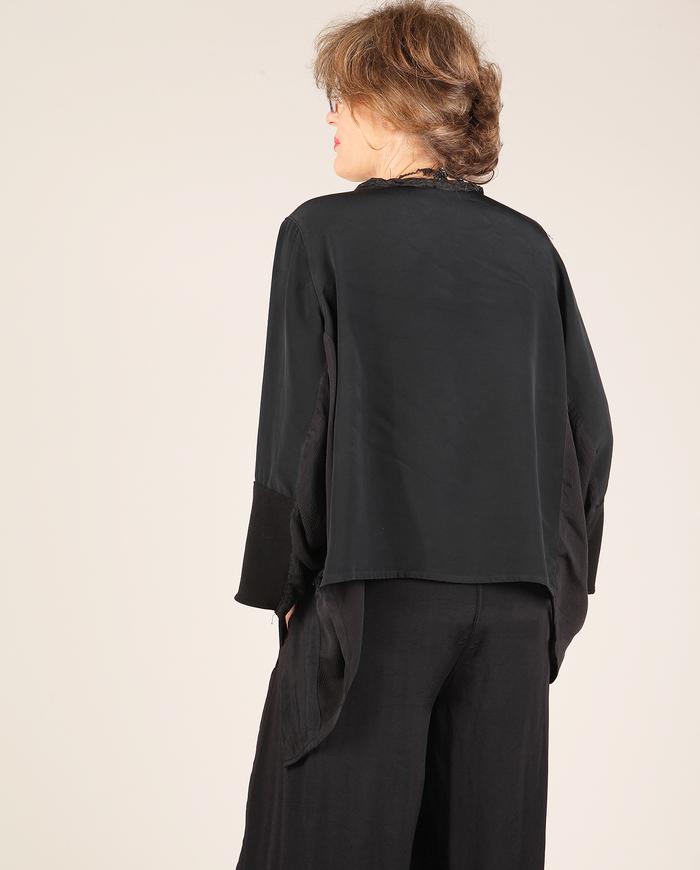 'square off the look' one-size heavy crepe top