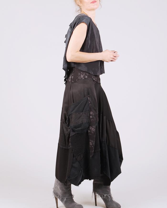 'full for fall' detailed patchwork black skirt