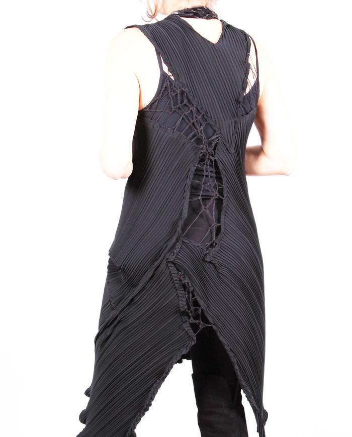 'if art could speak' avant-garde couture black vest overlay