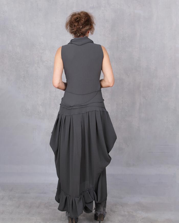 'comfortably statuesque' modern gray stretch maxi dress