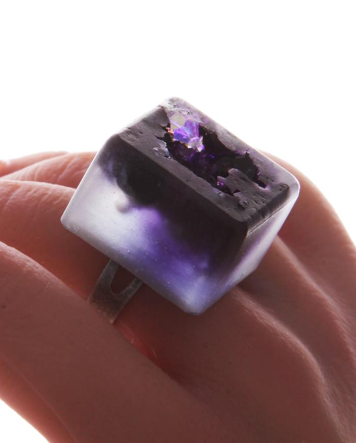 'druzy lava' small square art ring