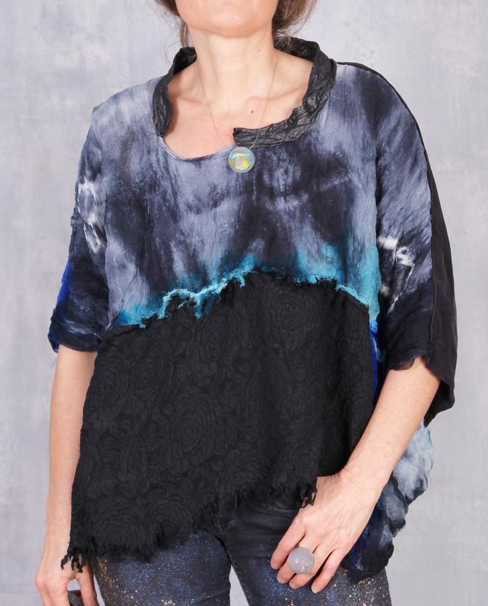 'bohemian jewels' short oversized sot silk top