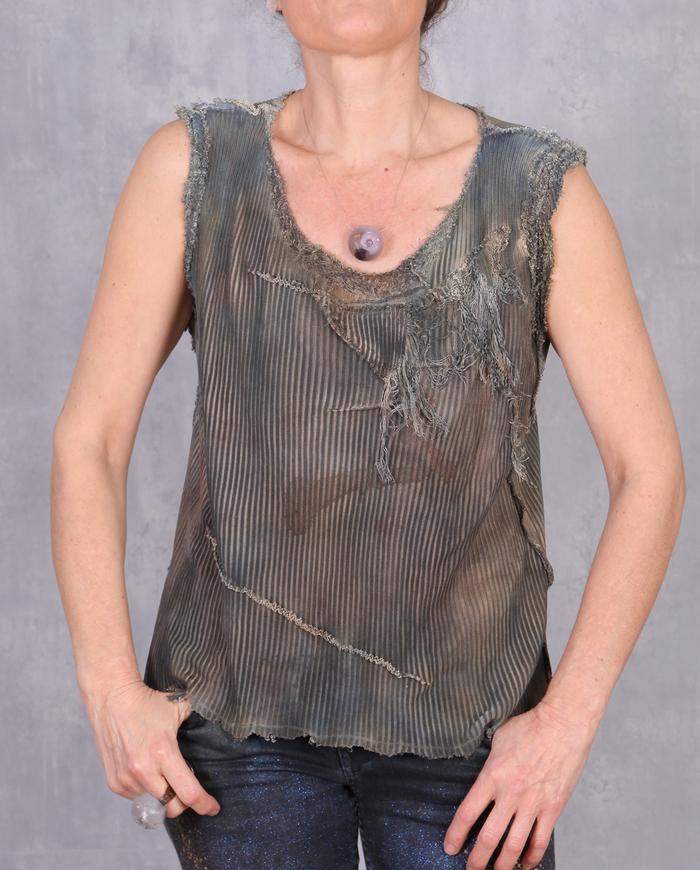 'natural flow' detailed knit silk sleeveless top