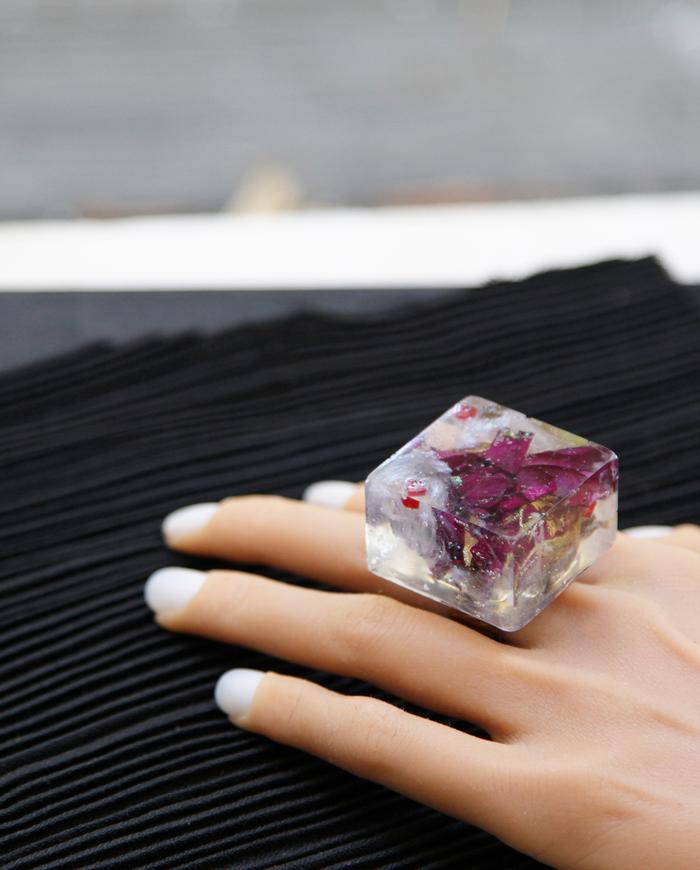 'a rose in winter' statement art ring