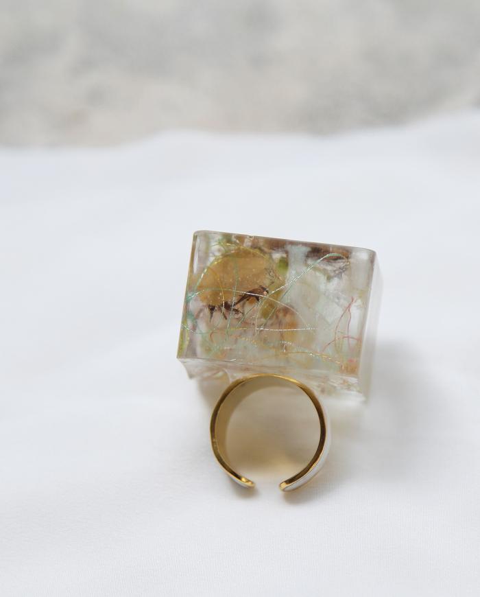 'golden winds' cube statement art ring