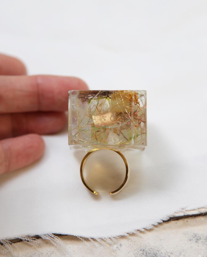 'golden winds' cube statement art ring