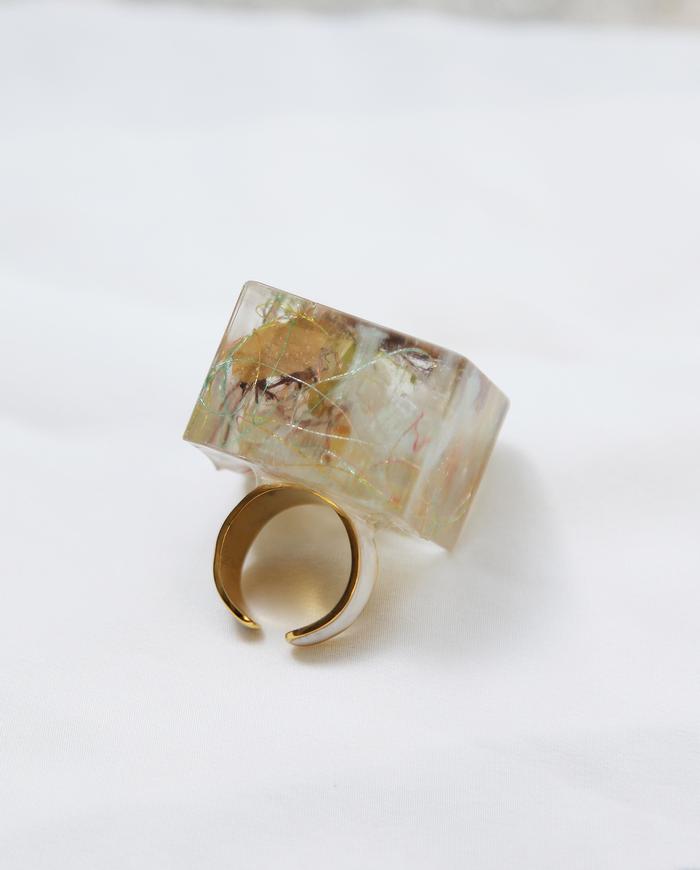 'golden winds' cube statement art ring