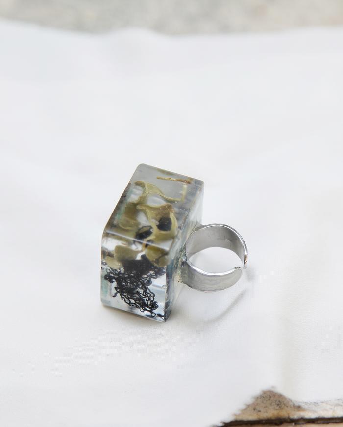 'sea world reinvented' clear cube art ring