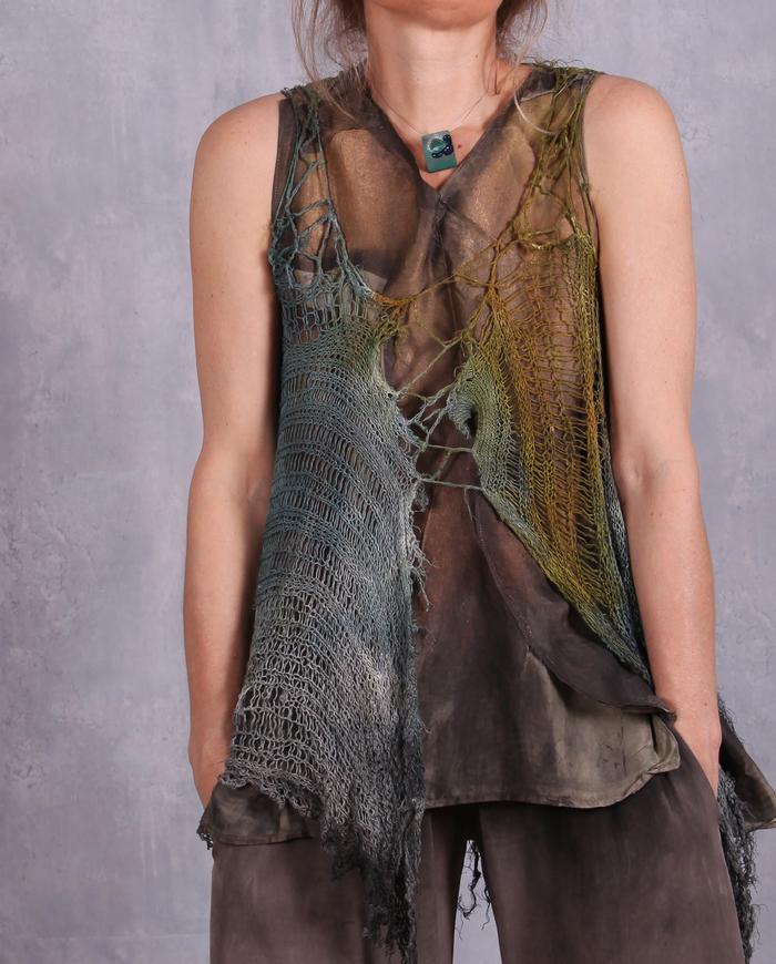 'mapped on earth' asymmetrical silk top