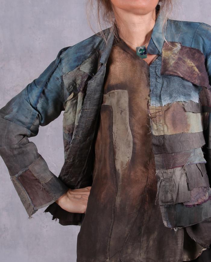 'mapped on earth' asymmetrical silk top