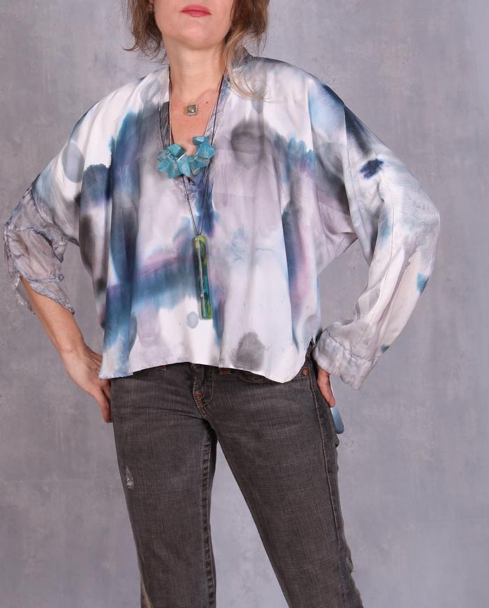 'arctic chill' high-low one-size asymmetrical top