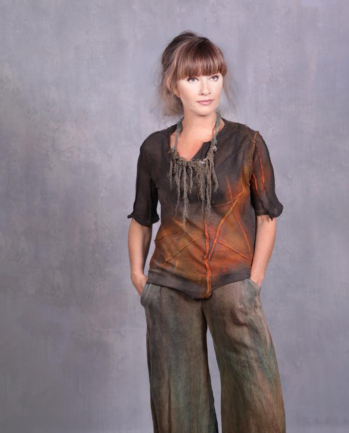 'roads not traveled' textured knit modern top