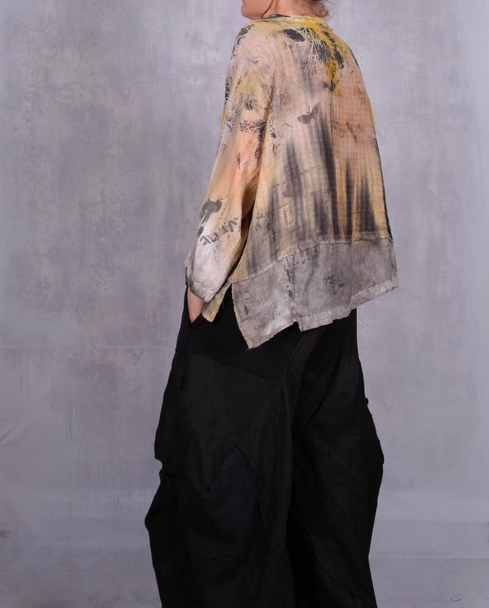 'rusty skyline' one size soft blouse