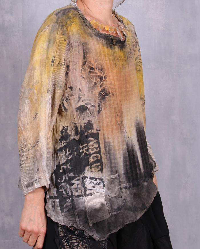 'rusty skyline' one size soft blouse