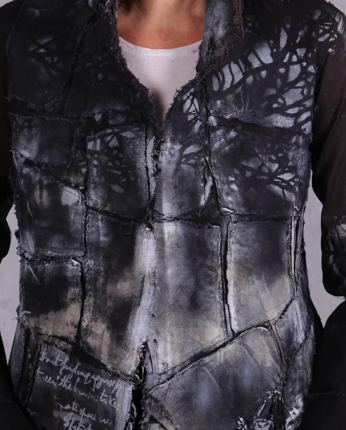'like in a black and white movie' detailed fitted jacket