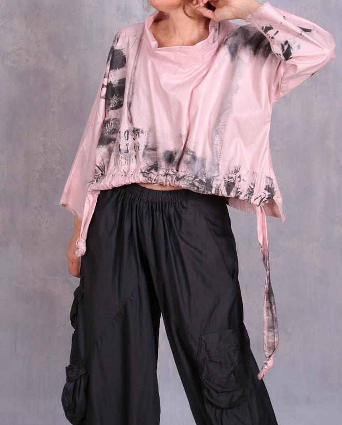 'luck of the draw' crisp oversized graphic boatneck top