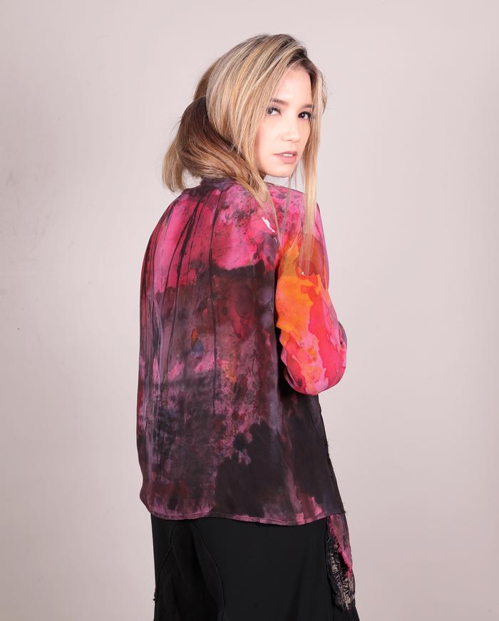 'urban art zen' detailed intense palette silk crepe blouse 
