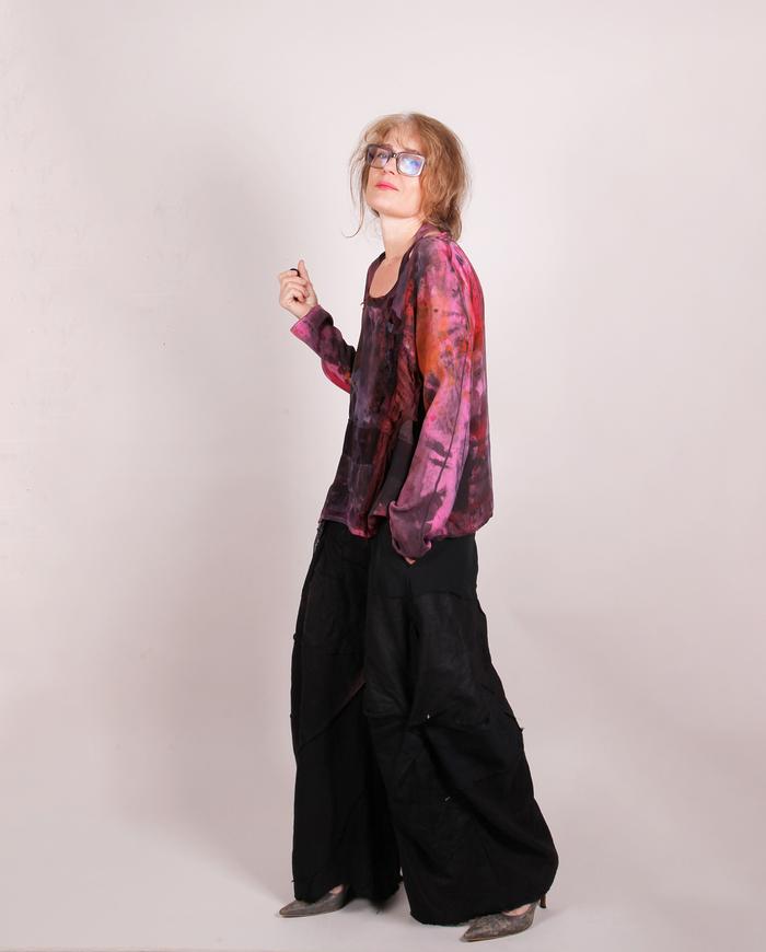 'urban art zen' detailed intense palette silk crepe blouse 