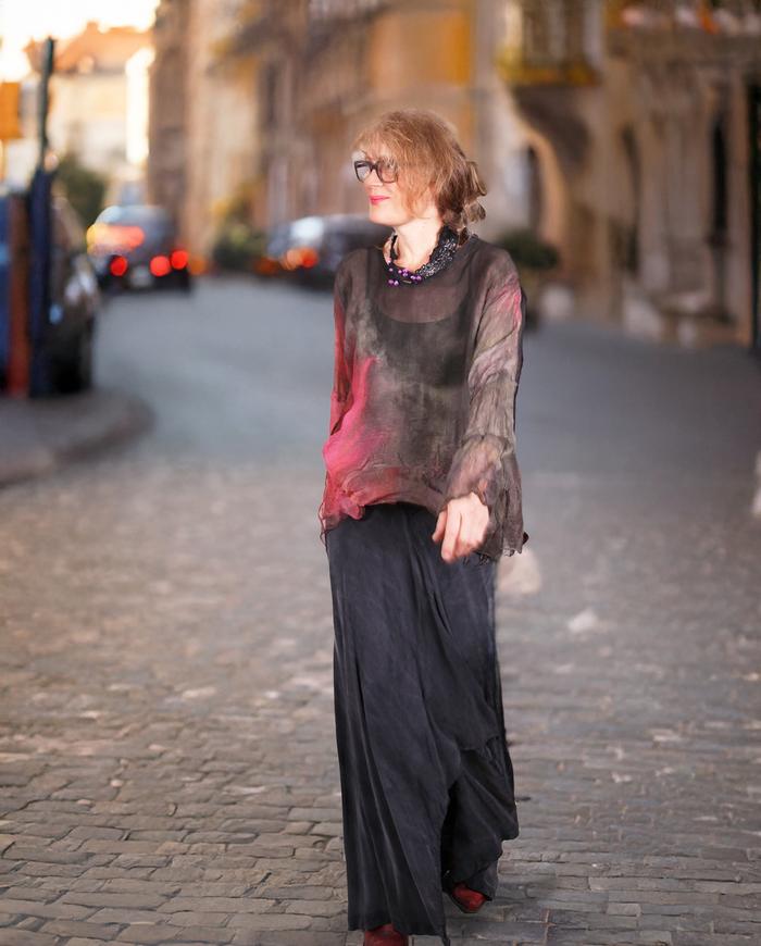 'silk therapy x 2' two-layer pleated chiffon painted blouse