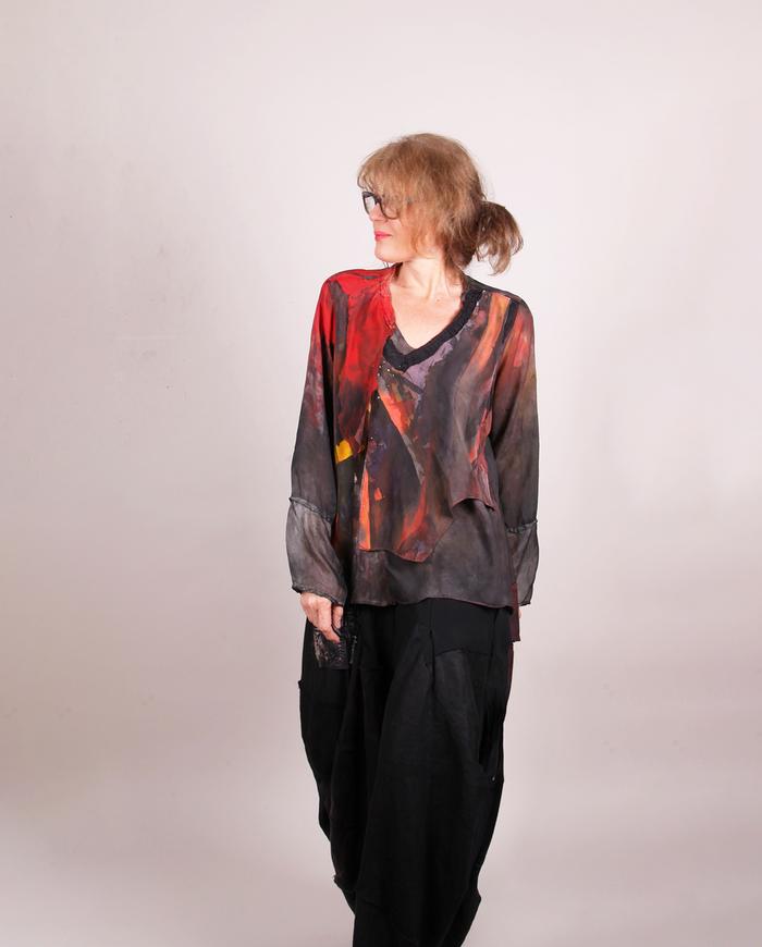 'tangled up in bright streaks' lightweight art blouse