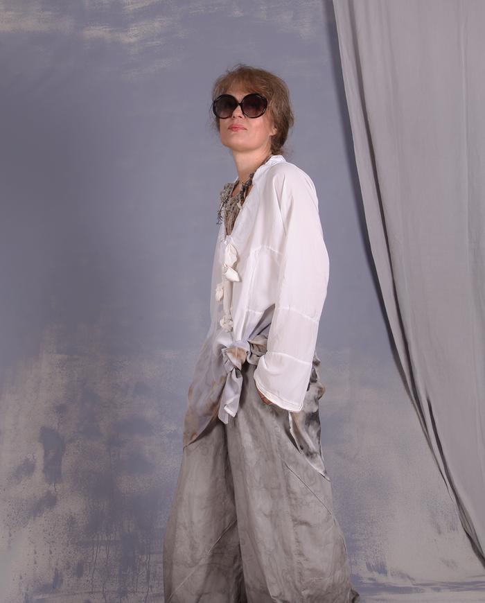 'one for all and more' one size layering top with drawstring collar