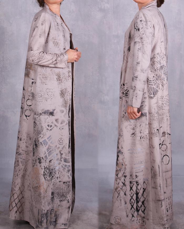 'in one light sweep' lightweight floor length open duster