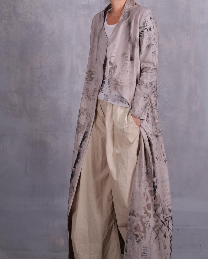 'in one light sweep' lightweight floor length open duster