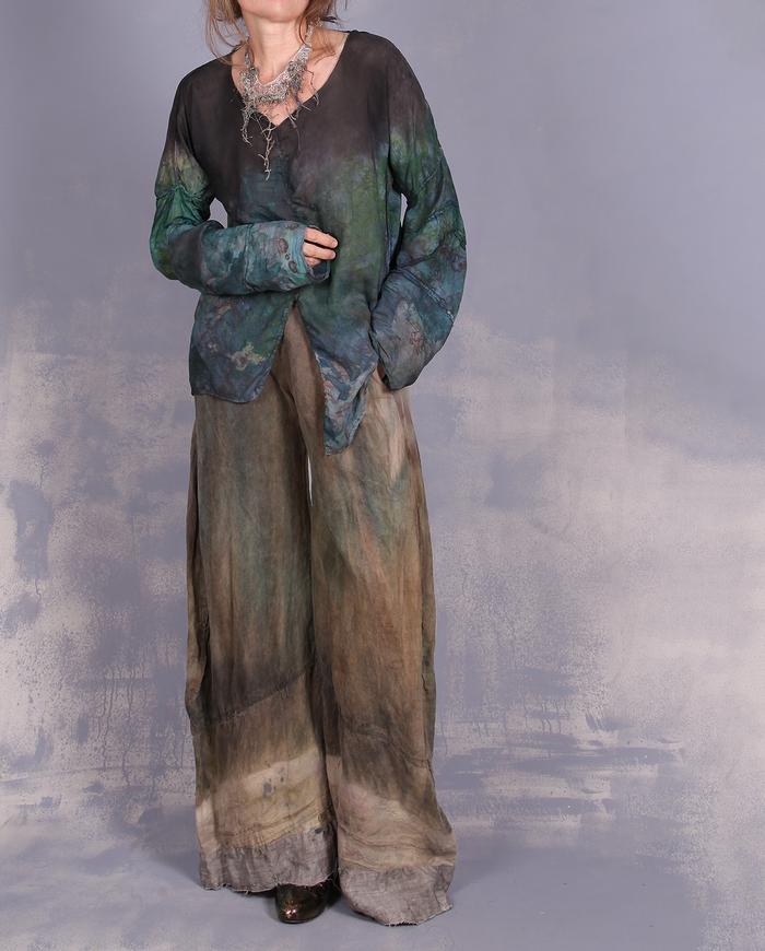 'so de-light-fully there' flyaway silk detailed blouse