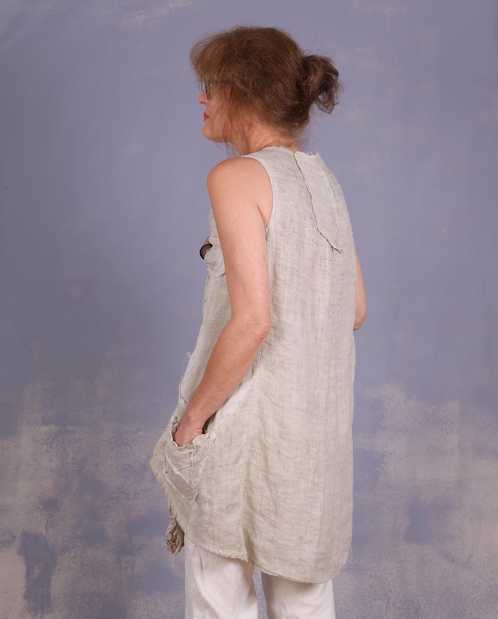 'running through flaxen fields' detailed summer top