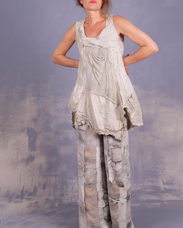 'running through flaxen fields' detailed summer top