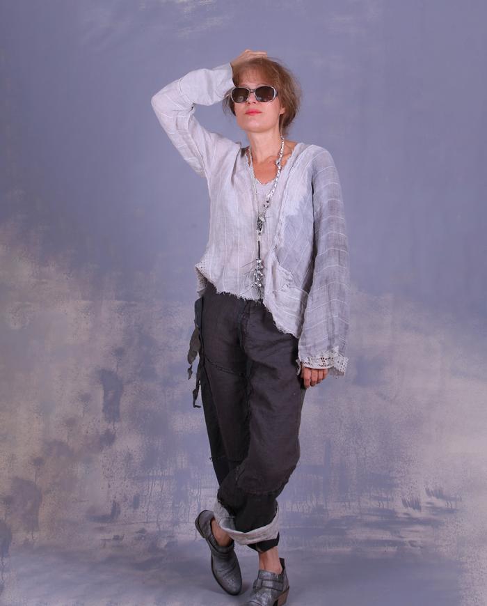'de-lightfully versatile' European linen gauze summer blouse