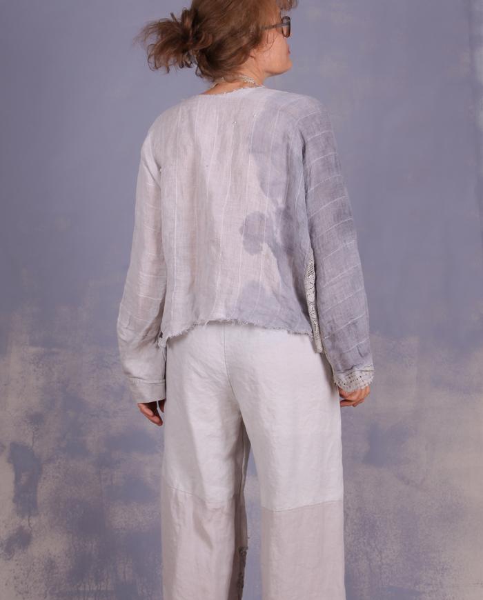 'de-lightfully versatile' European linen gauze summer blouse