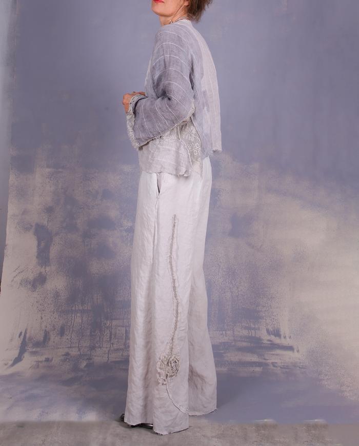 'neutral with a twist' light gray high-waisted linen pant