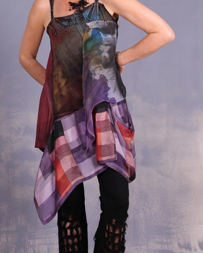 'colorfully mixed' detailed long sleeveless top
