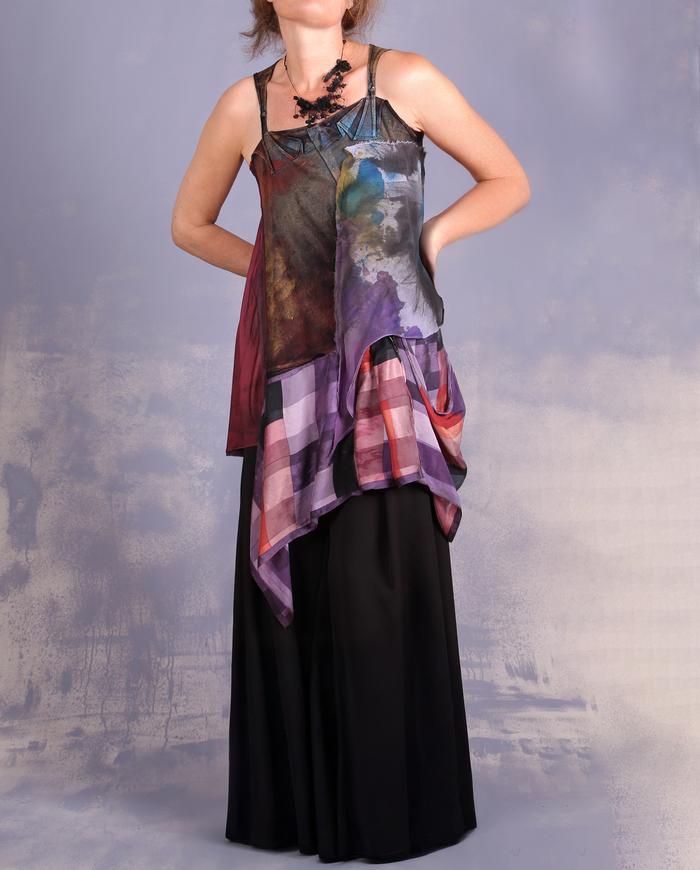'colorfully mixed' detailed long sleeveless top