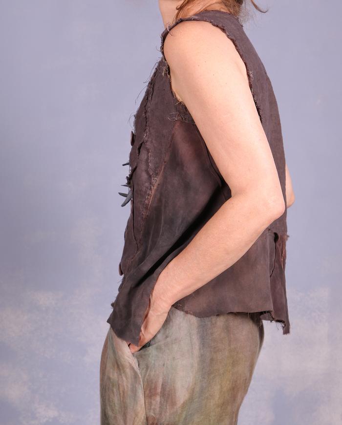 'do-re-mi one-two-three' Belgian linen sleeveless blouse