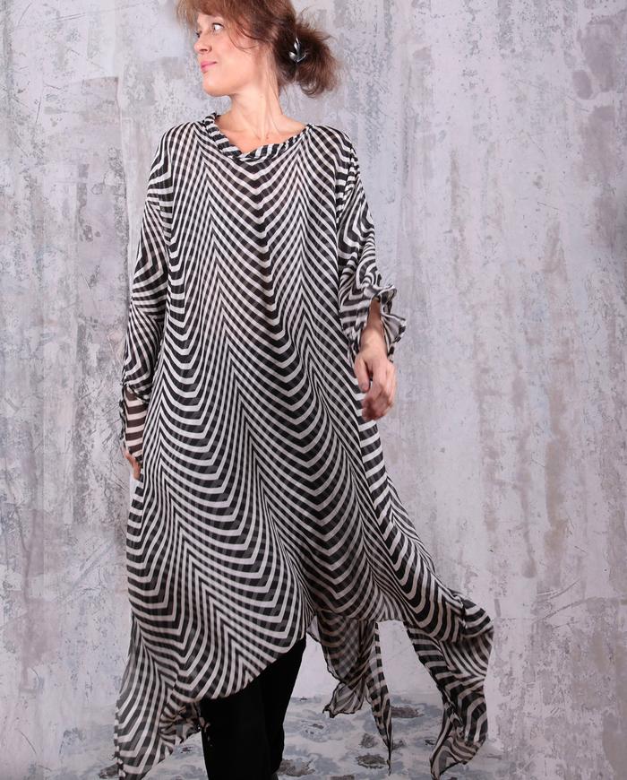 double-layer silk chiffon psychedelic black and white print oversized tunic/dress