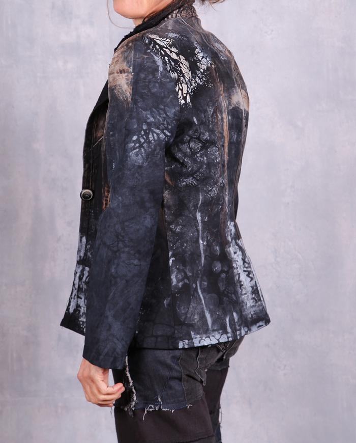 'think quiet thoughts' fitted distressed modern jacket
