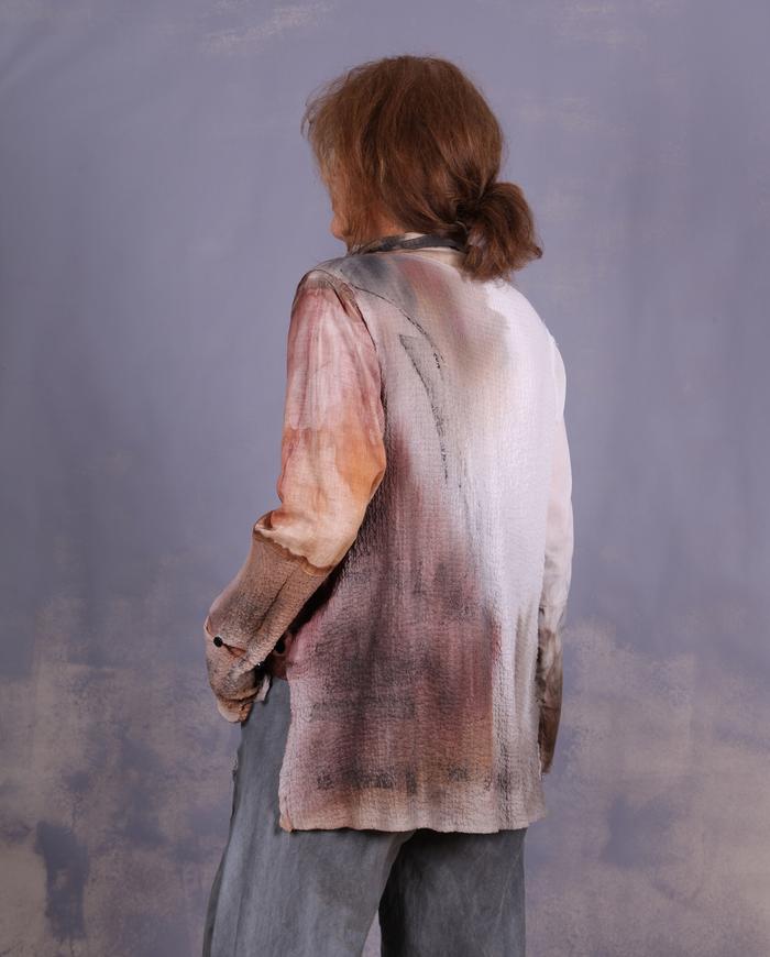'neutrally in the game' mixed fabrics art blouse