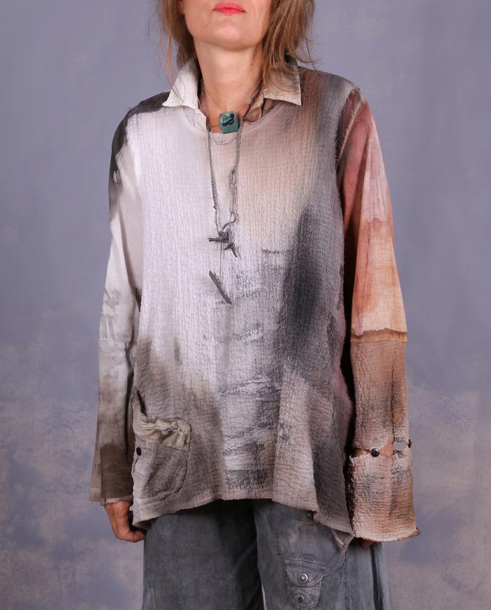 'neutrally in the game' mixed fabrics art blouse