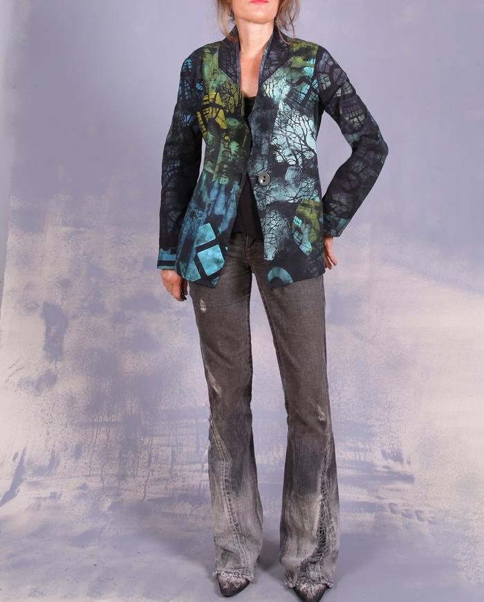 'fitted in mystery' lightweight classic jacket