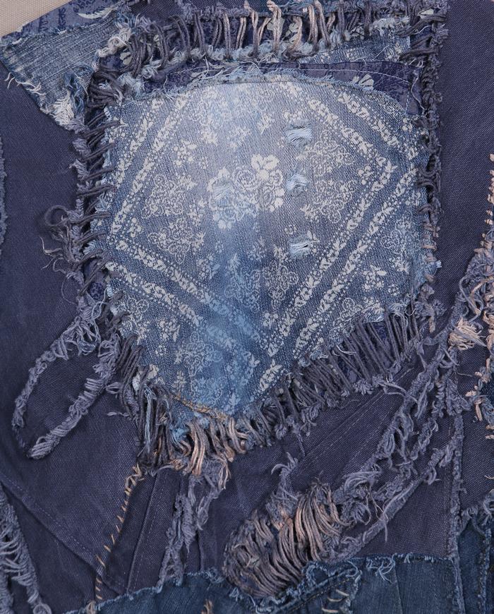 'bringing art to denim' detailed jeans jacket