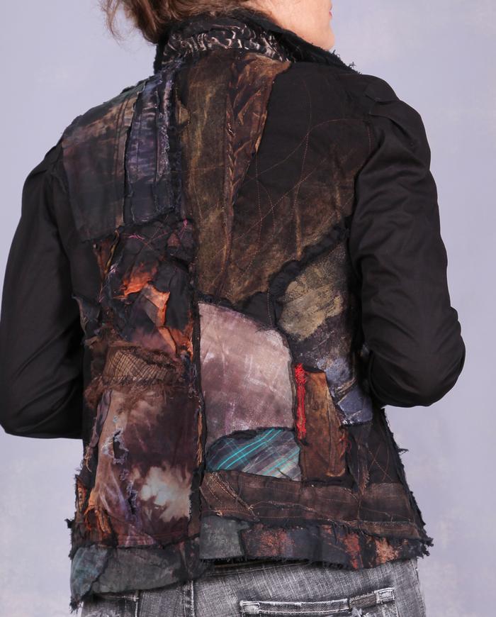 'to the center of the Earth' detailed short art jacket