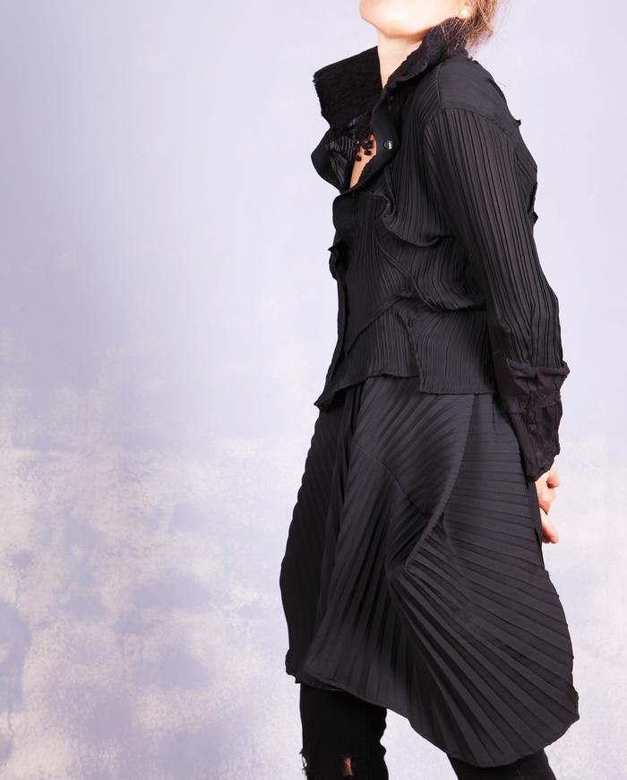 'sculptural shape shifter' avant-garde pleated black minidress/tunic