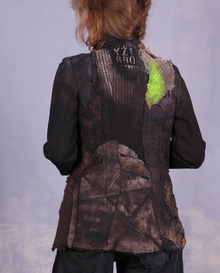 'on the rocks with a wedge of lime' detailed modern jacket
