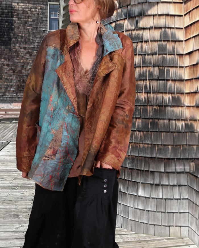 'very unordinary' silk loose-fitting art jacket